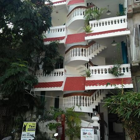 L'Escale Hotel Puducherry Zewnętrze zdjęcie