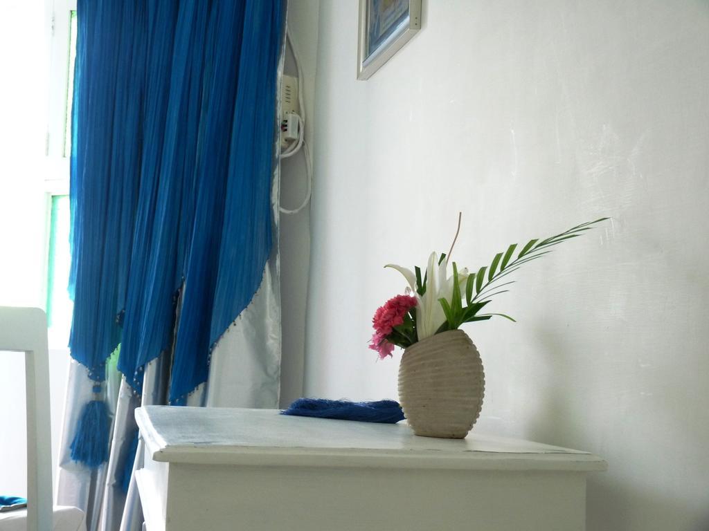 L'Escale Hotel Puducherry Zewnętrze zdjęcie