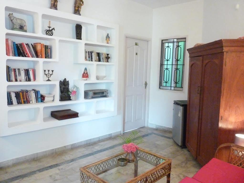 L'Escale Hotel Puducherry Zewnętrze zdjęcie