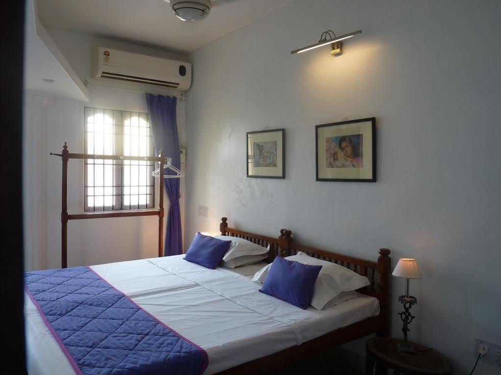 L'Escale Hotel Puducherry Zewnętrze zdjęcie