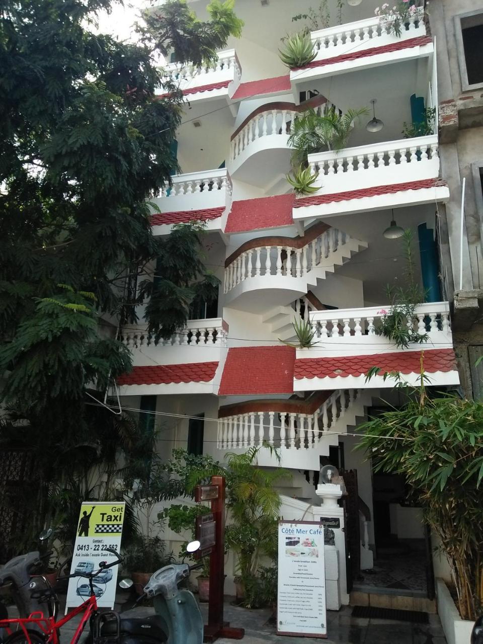 L'Escale Hotel Puducherry Zewnętrze zdjęcie